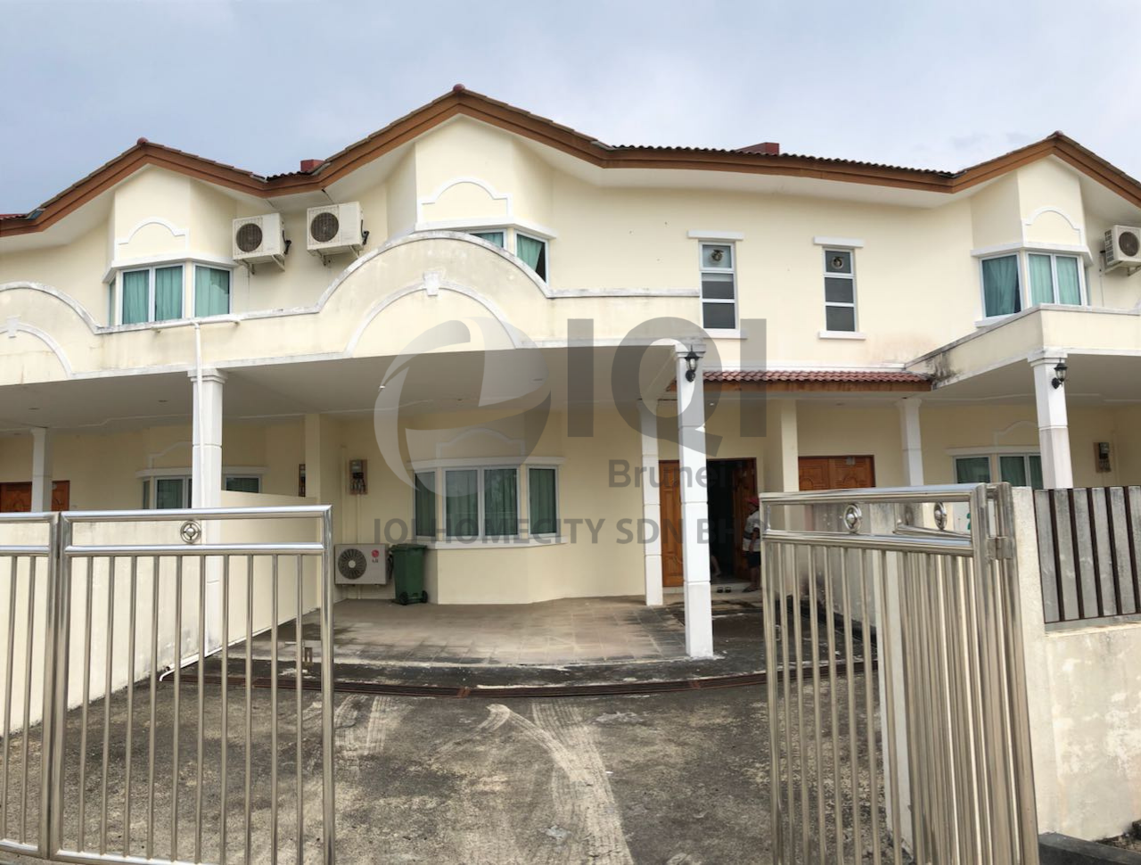 RH-KB386: 2-Storey Terrace for Rent