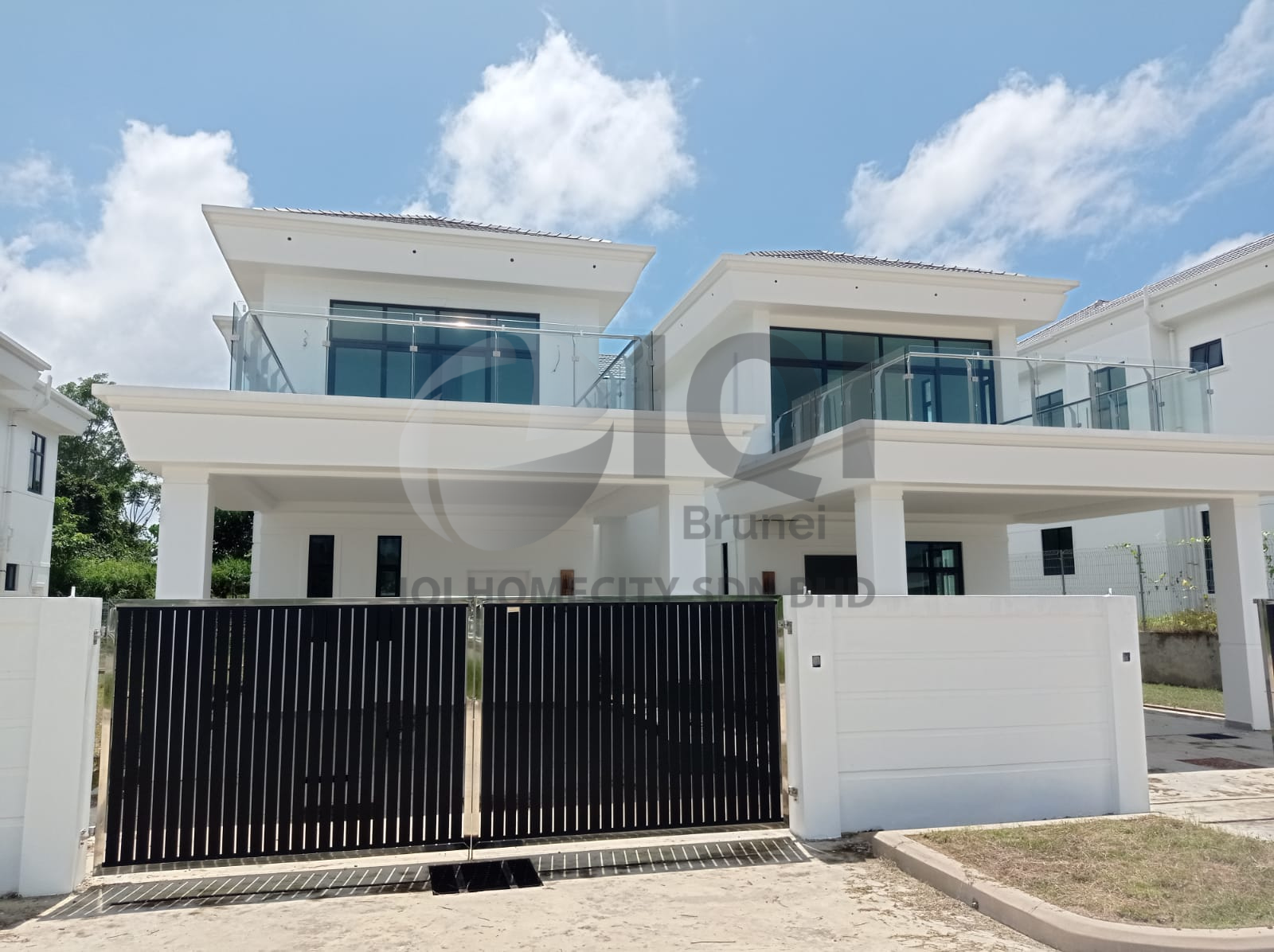 SH-J36: Semi-Detached House for Sale